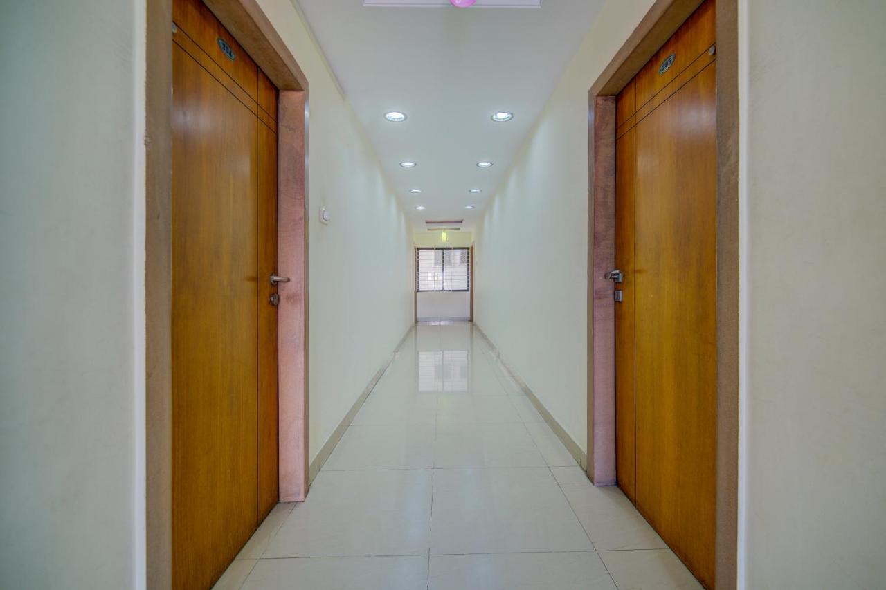Oyo 18431 Hotel Celestee Grand Hyderabad Ngoại thất bức ảnh