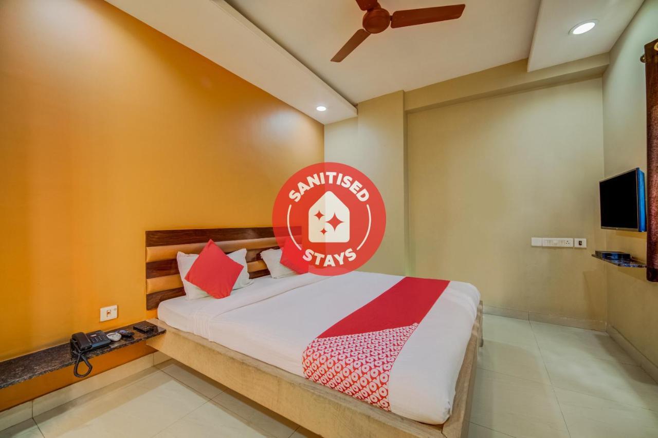 Oyo 18431 Hotel Celestee Grand Hyderabad Ngoại thất bức ảnh