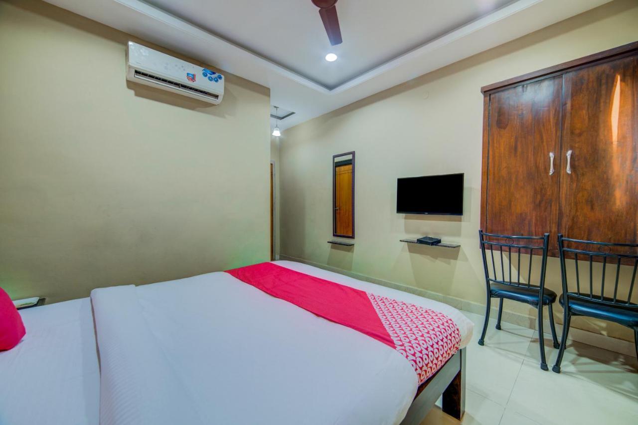Oyo 18431 Hotel Celestee Grand Hyderabad Ngoại thất bức ảnh
