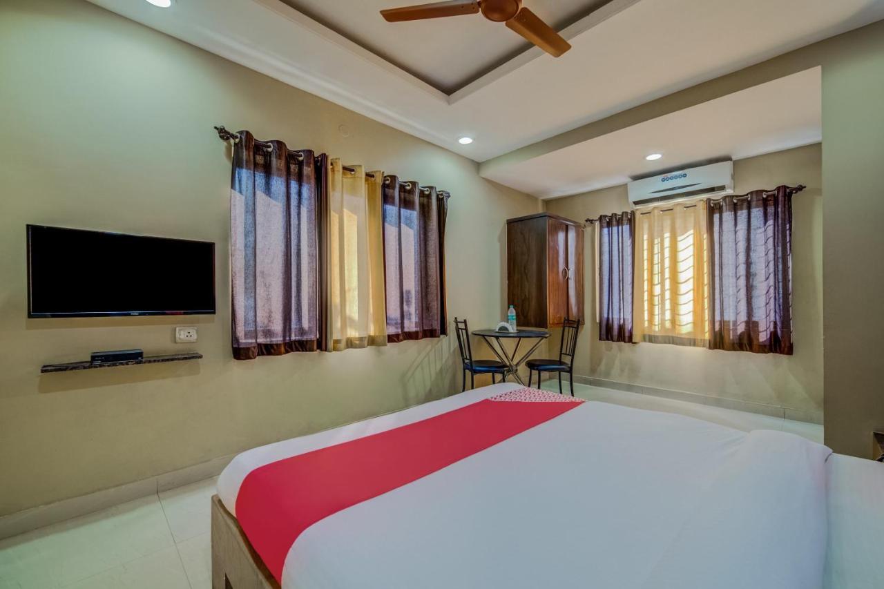 Oyo 18431 Hotel Celestee Grand Hyderabad Ngoại thất bức ảnh